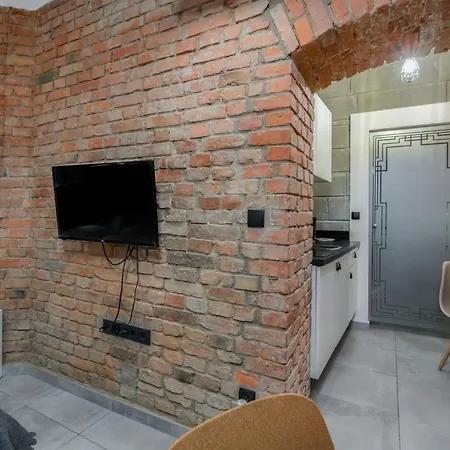 Underground Level Strzalowa By Renters Apartment *
