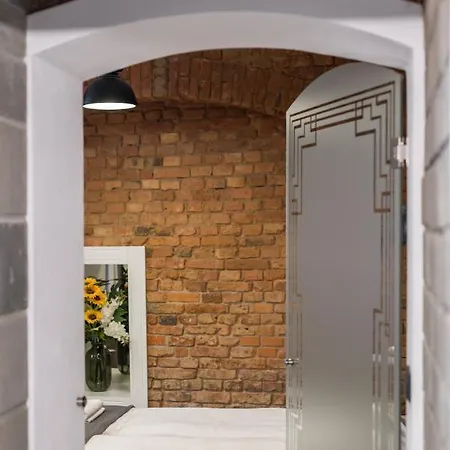 Underground Level Strzalowa By Renters Poznan