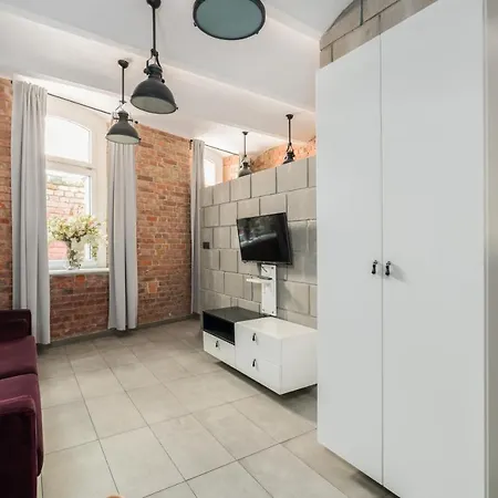 Apartment Underground Level Strzalowa By Renters
