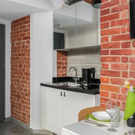 Underground Level Strzalowa By Renters * Poznan