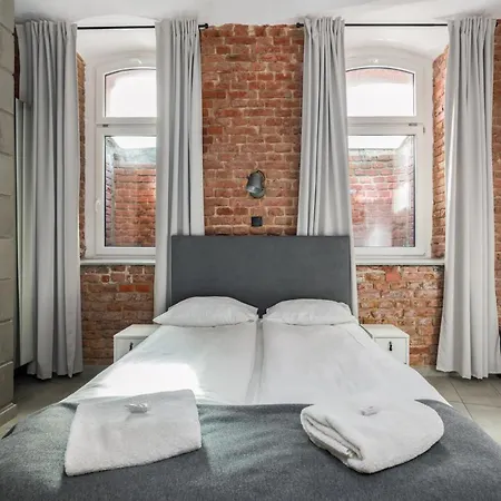 Apartment Underground Level Strzalowa By Renters