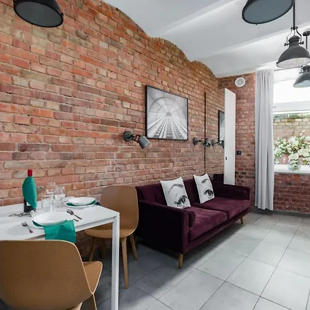 Underground Level Strzalowa By Renters