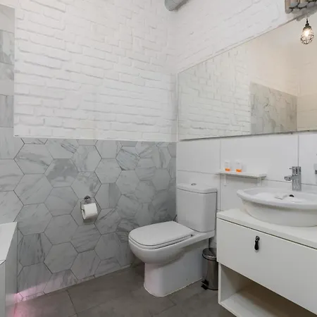 Underground Level Strzalowa By Renters * Poznan