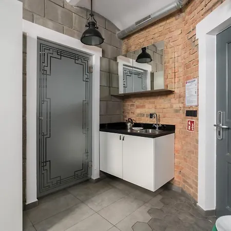 Underground Level Strzalowa By Renters Poznan