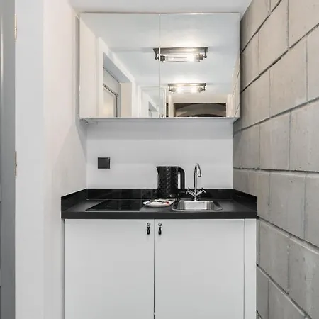 Underground Level Strzalowa By Renters * Poznan