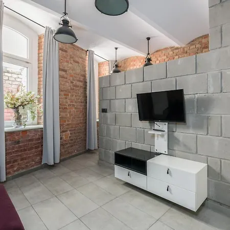 Underground Level Strzalowa By Renters