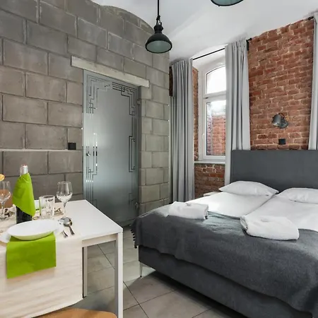 Underground Level Strzalowa By Renters Apartment Poznan