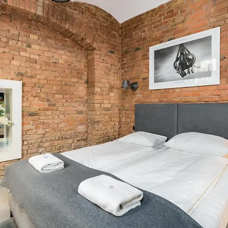 Underground Level Strzalowa By Renters Apartment Poznan