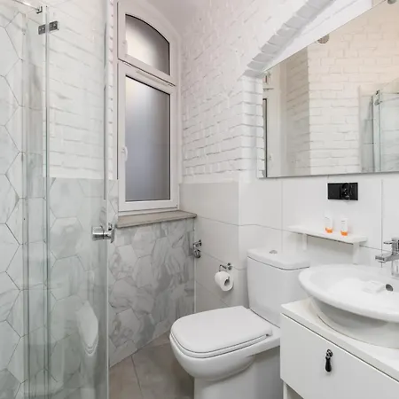 Apartment Underground Level Strzalowa By Renters *